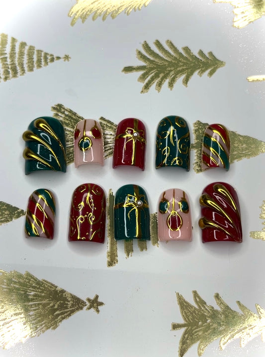 Classic Christmas press on nails