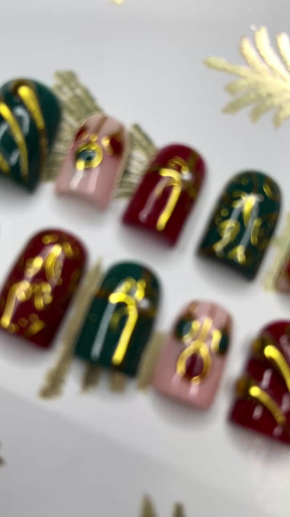 Classic Christmas press on nails